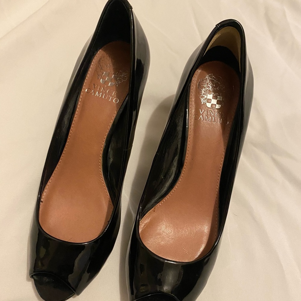 Vince camuto black heels